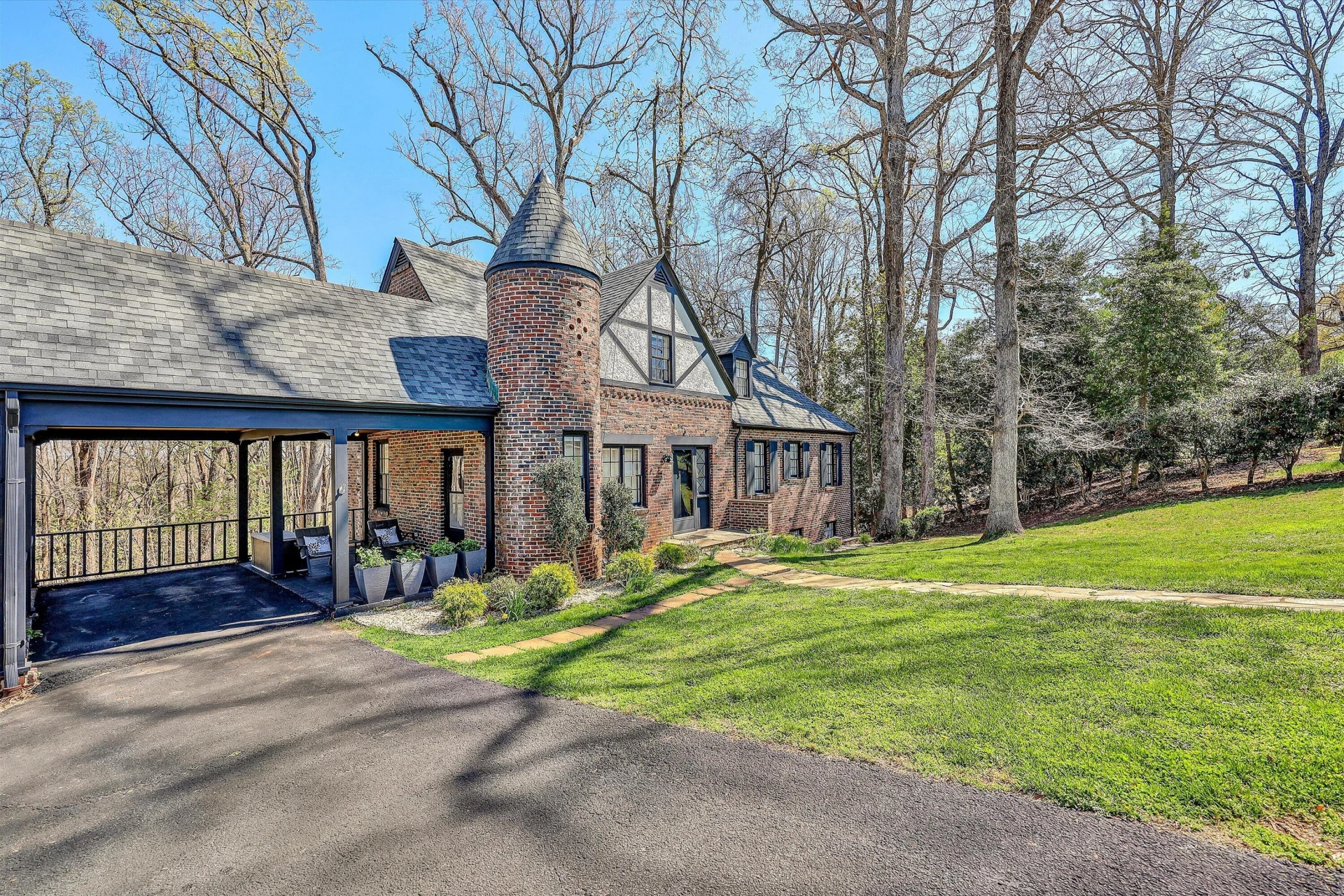 925 Mulberry RD - Photo 3
