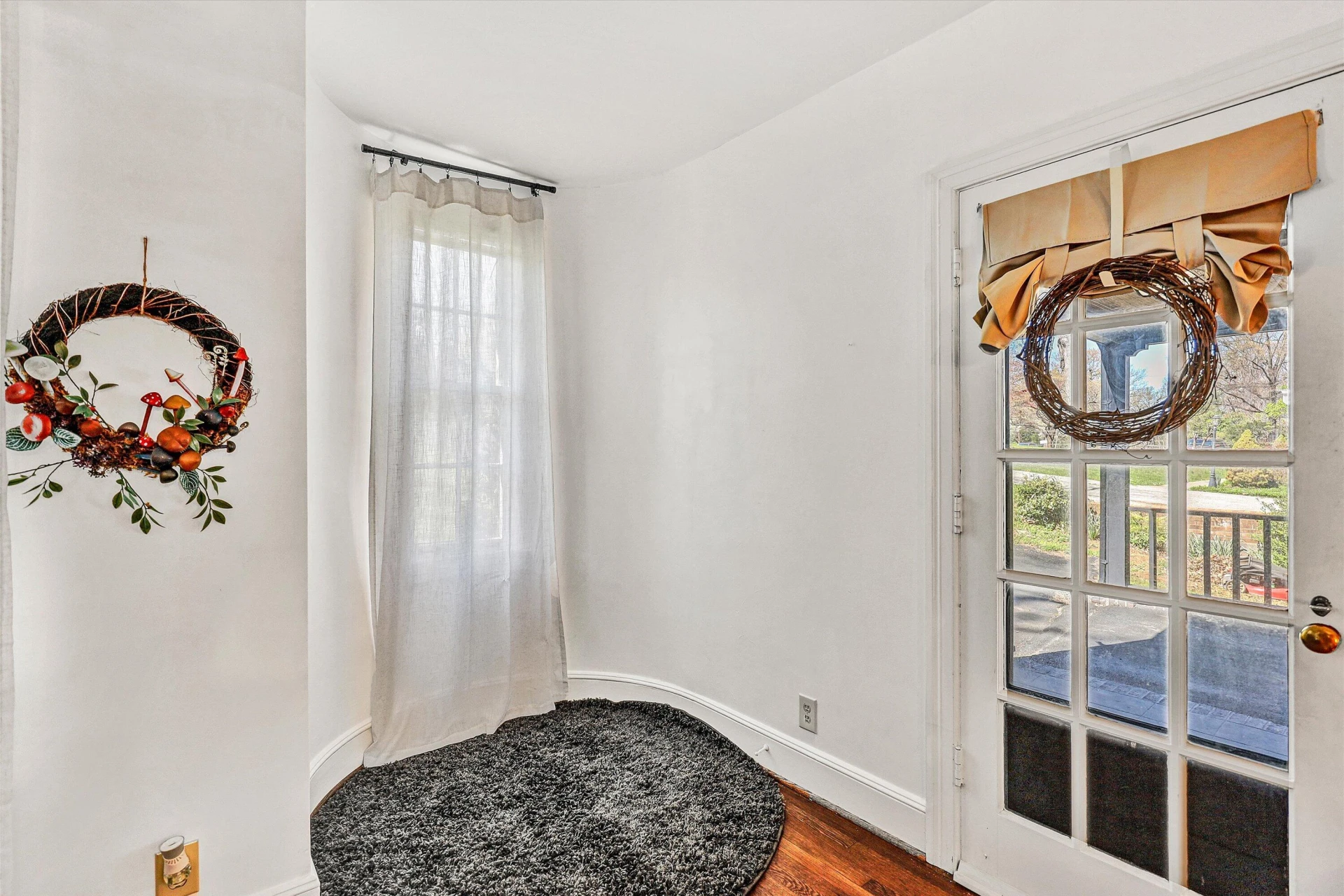 925 Mulberry RD - Photo 7