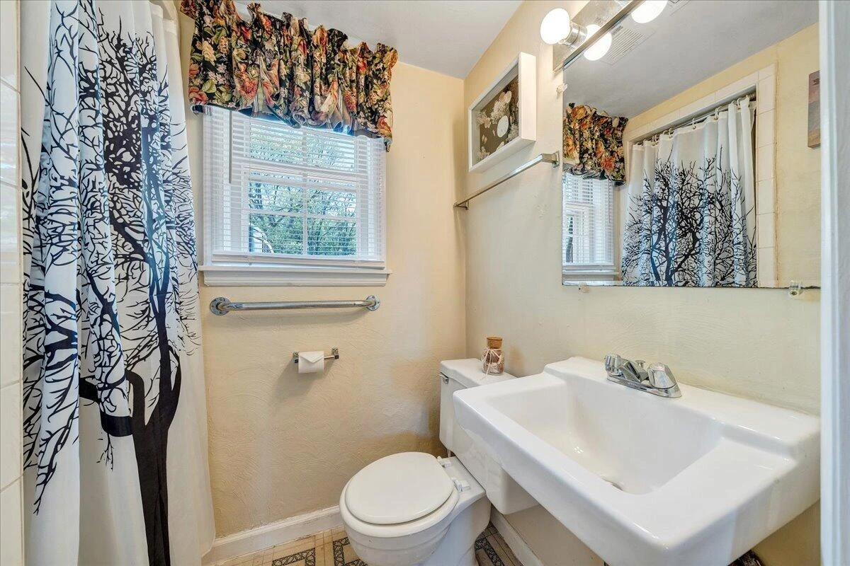 619 Elmcrest ST - Photo 22