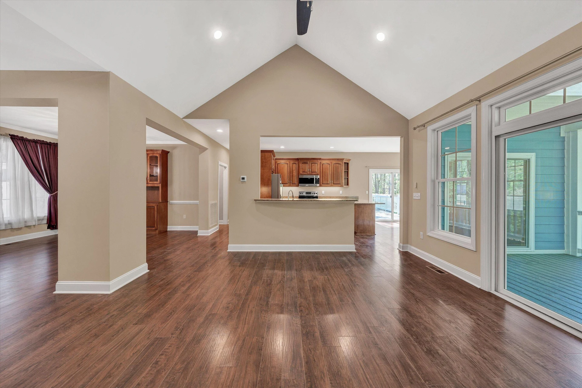 165 Peninsula DR - Photo 13