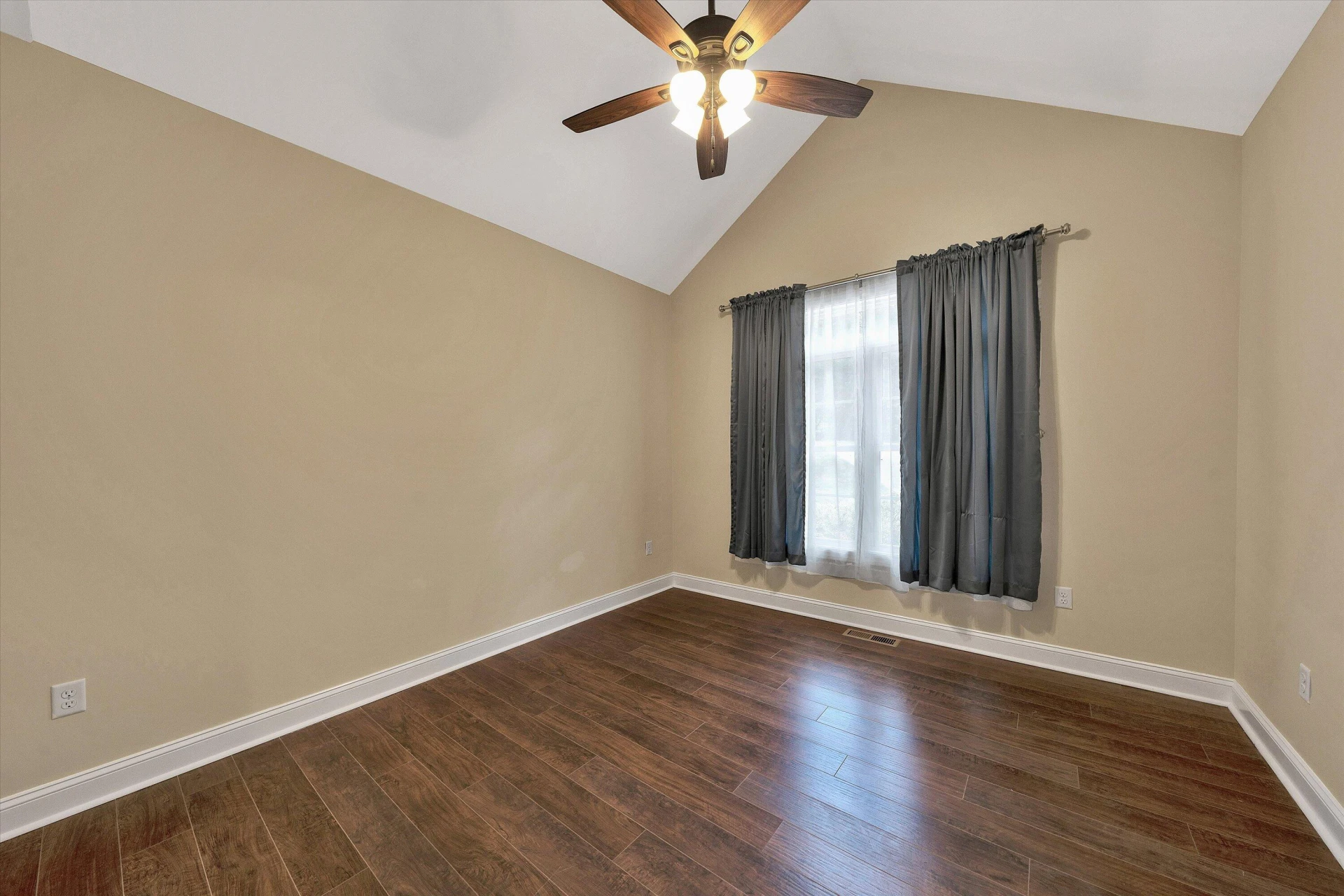 165 Peninsula DR - Photo 21
