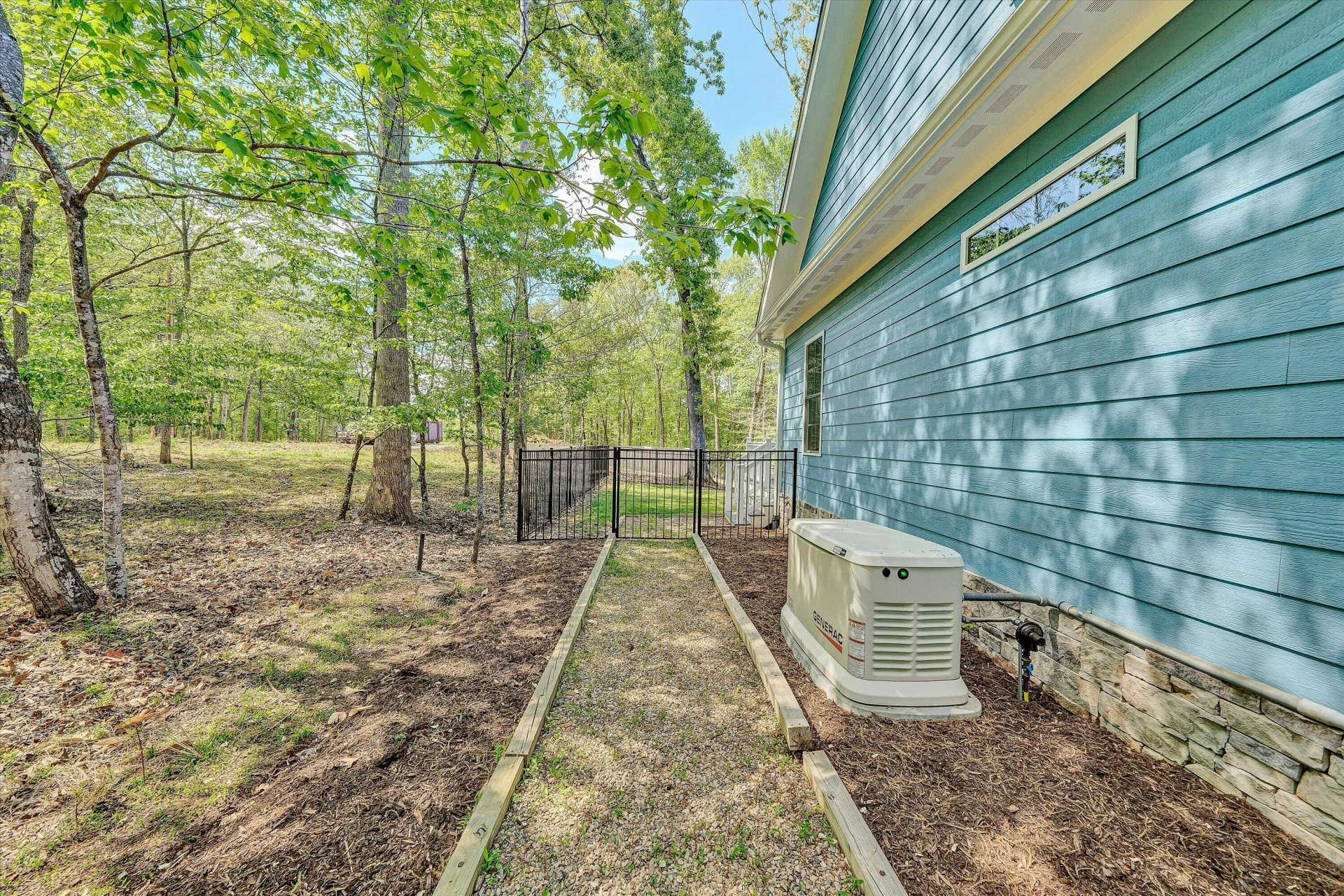 165 Peninsula DR - Photo 51