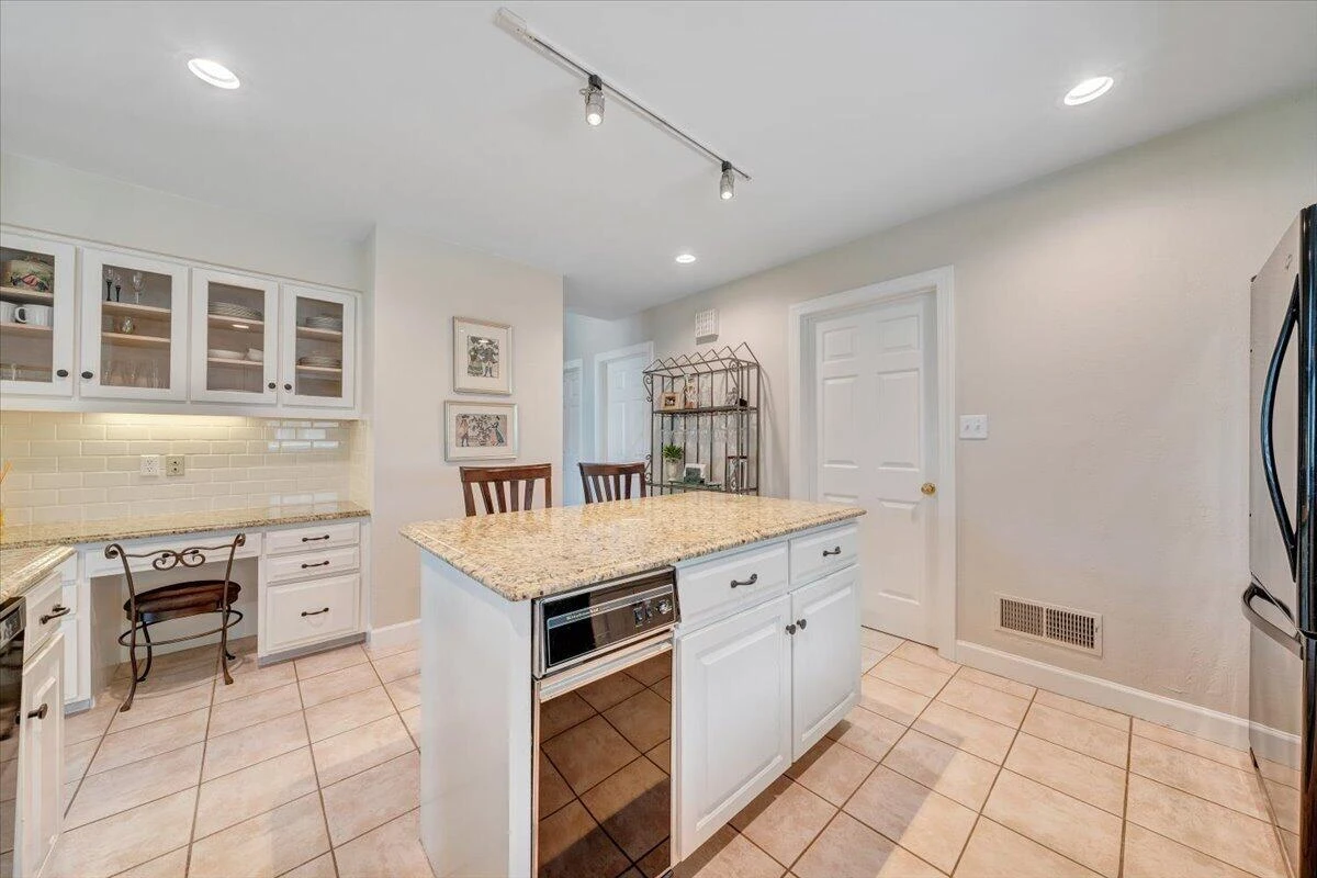 30 Island Green DR #UNIT 4 - Photo 28