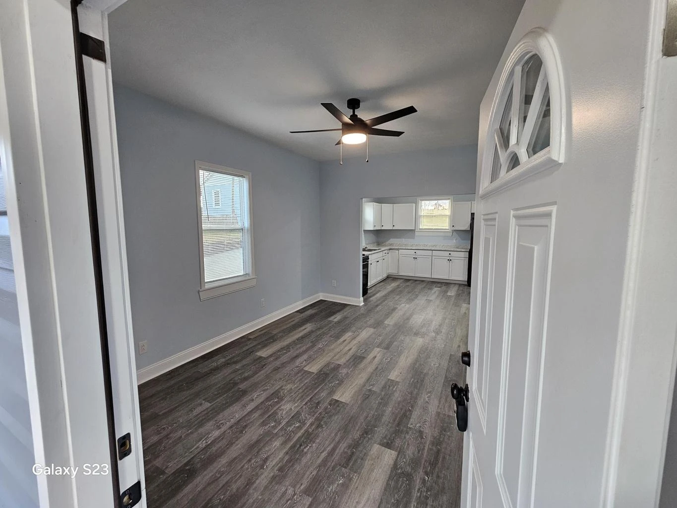 535 Dillard ST - Photo 5