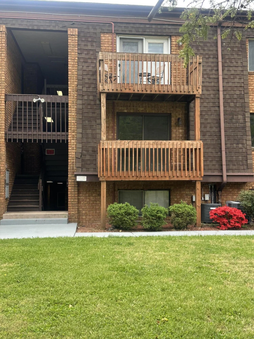 2840 Colonial AVE #A-10