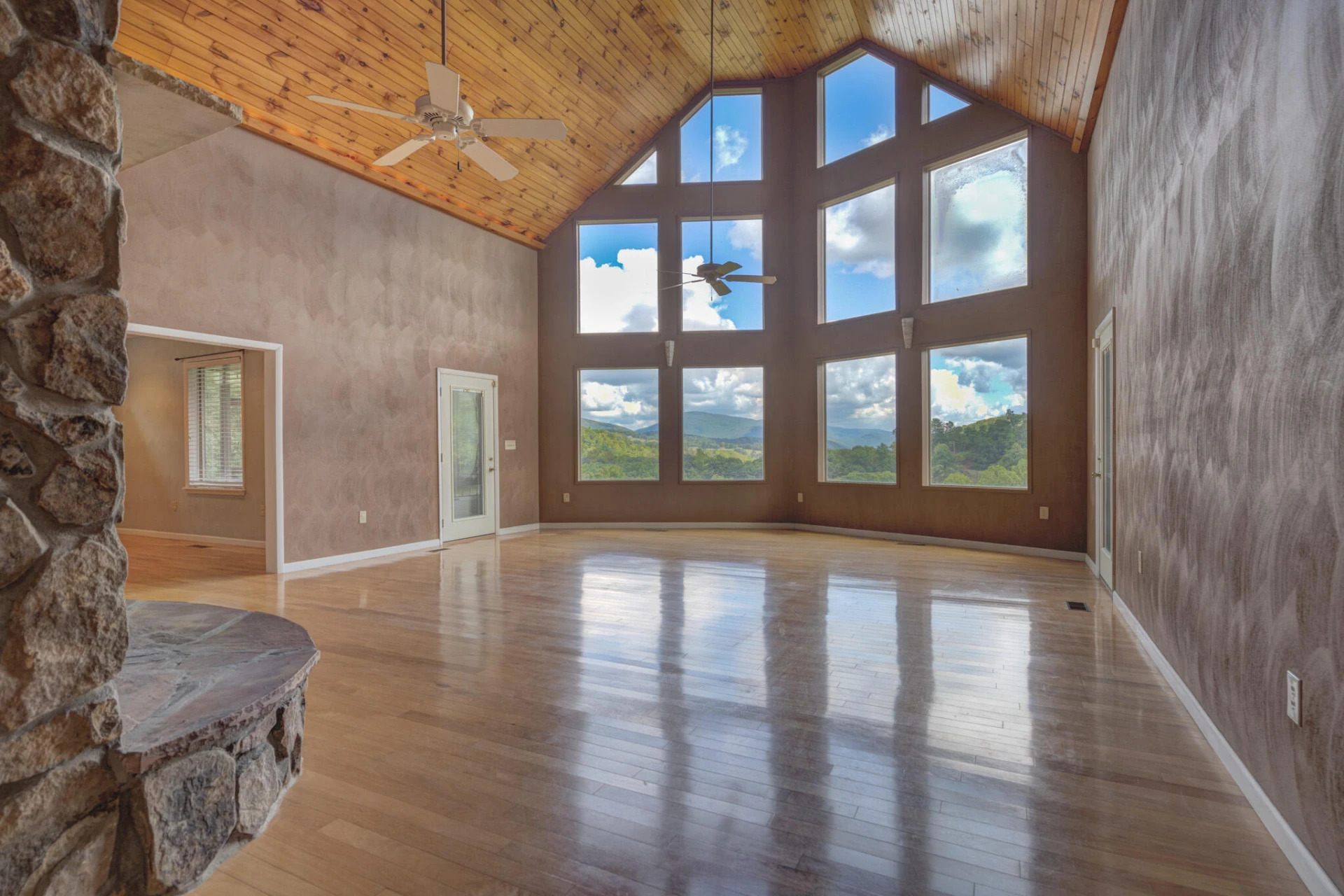 1782 Wolf Creek RD - Photo 13