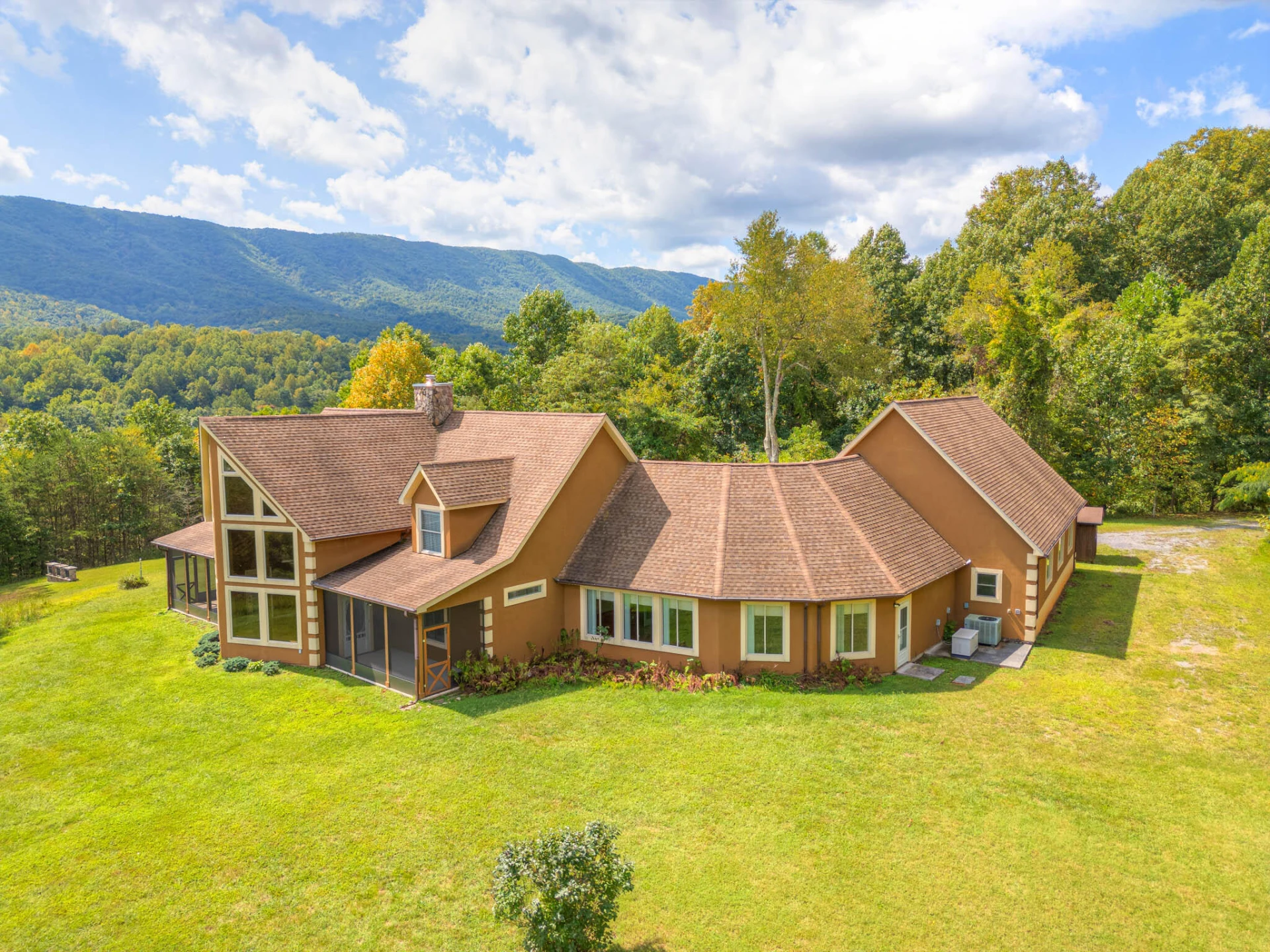 1782 Wolf Creek RD - Photo 6