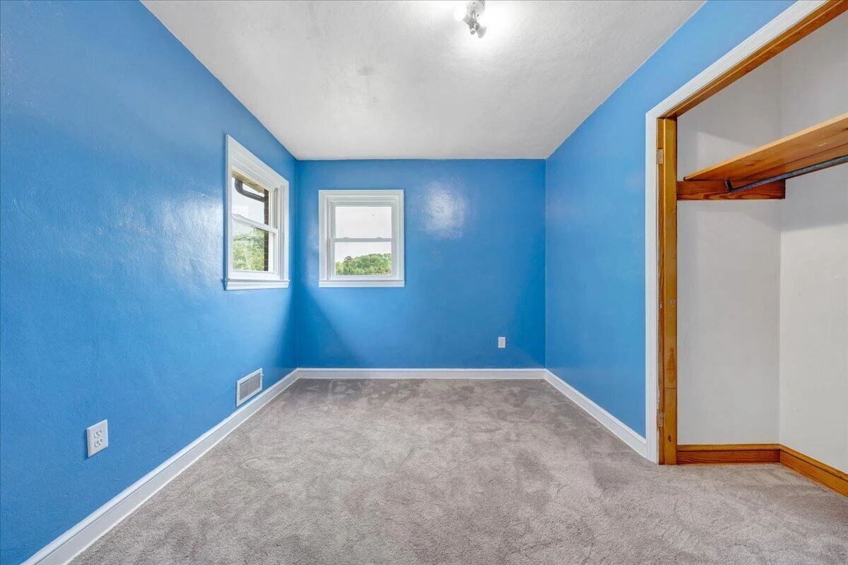 795 Longview DR - Photo 14