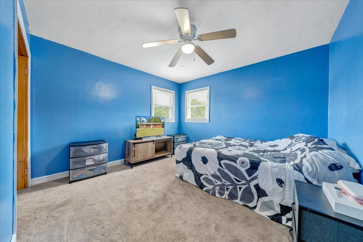 795 Longview DR - Photo 15