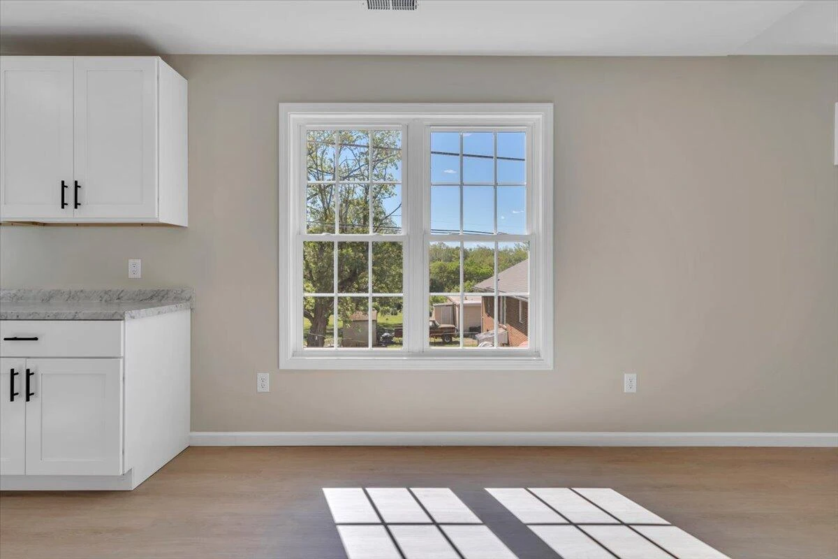515 Cedar AVE - Photo 11