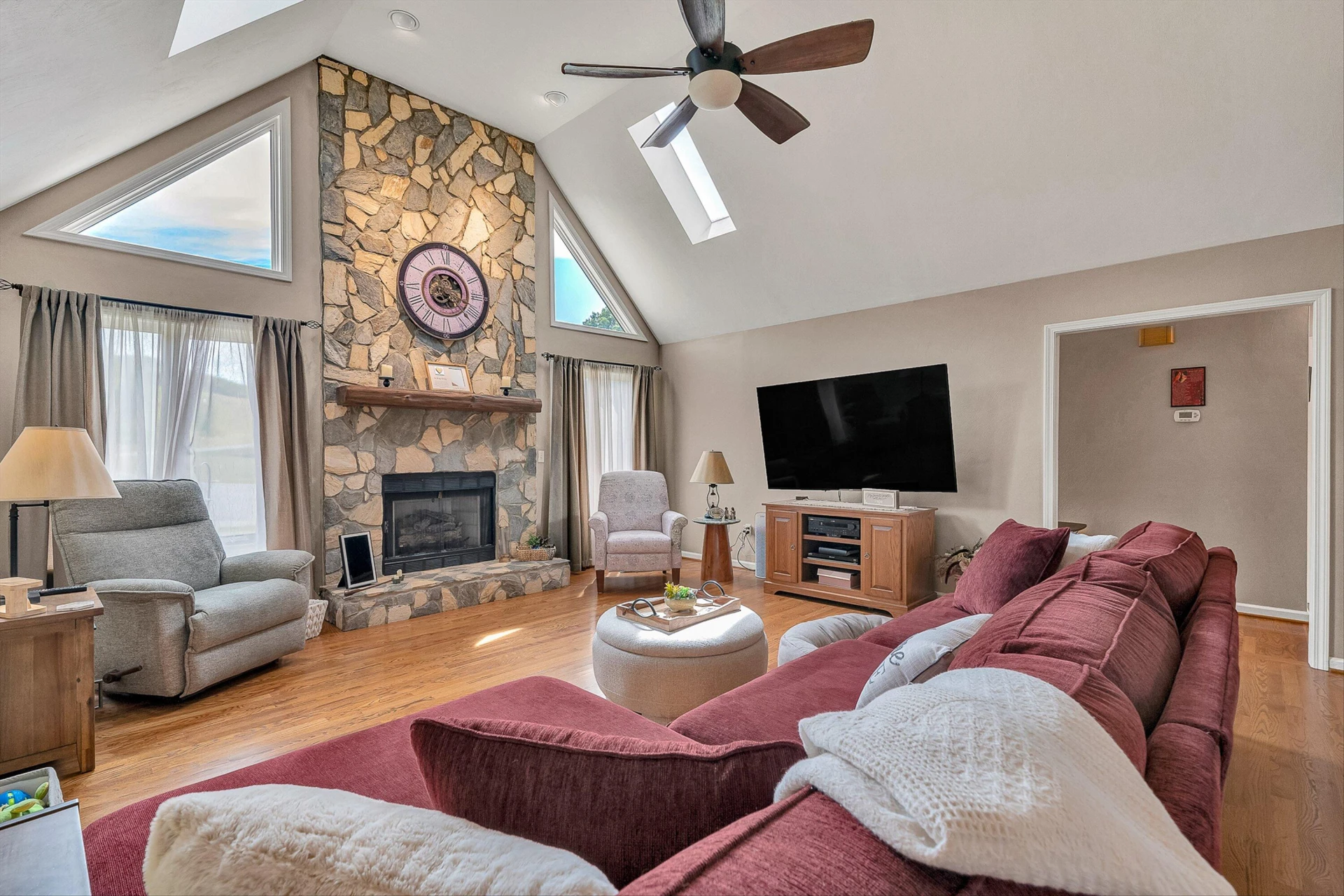 384 Deer Haven DR - Photo 10