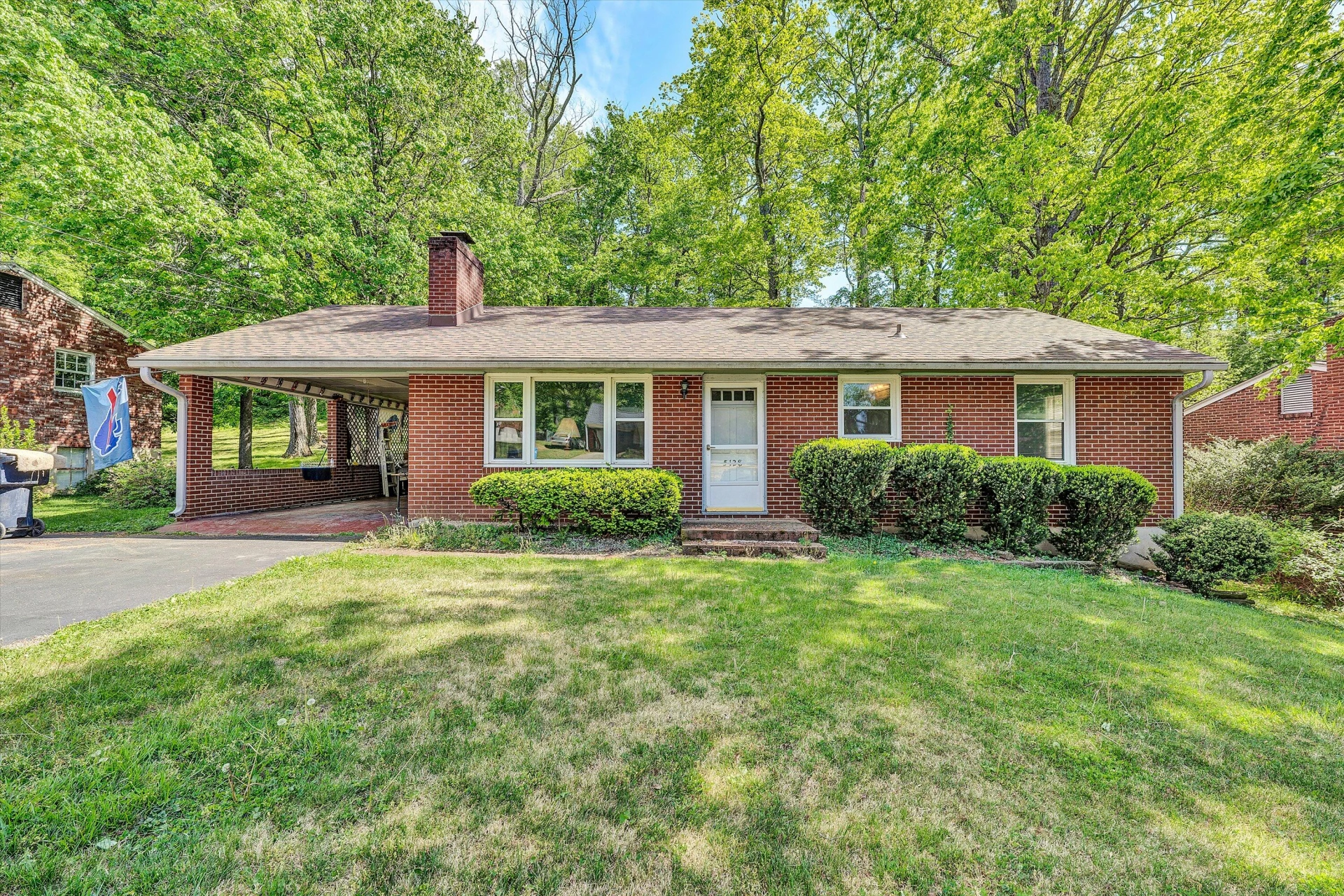 5128 Youngwood DR