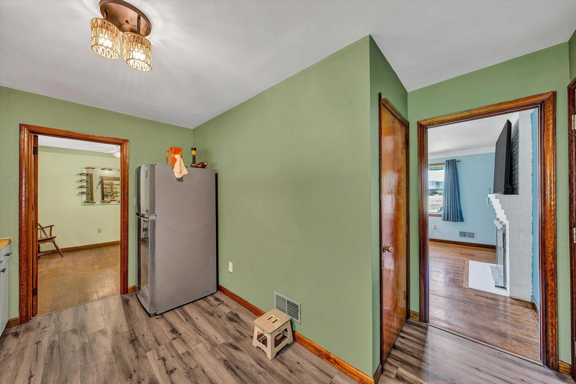 5128 Youngwood DR - Photo 5