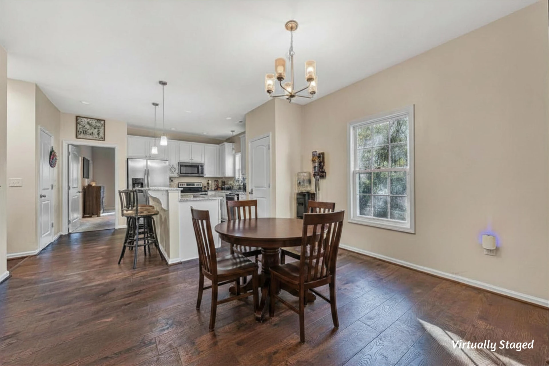 2029 Heys LN - Photo 11
