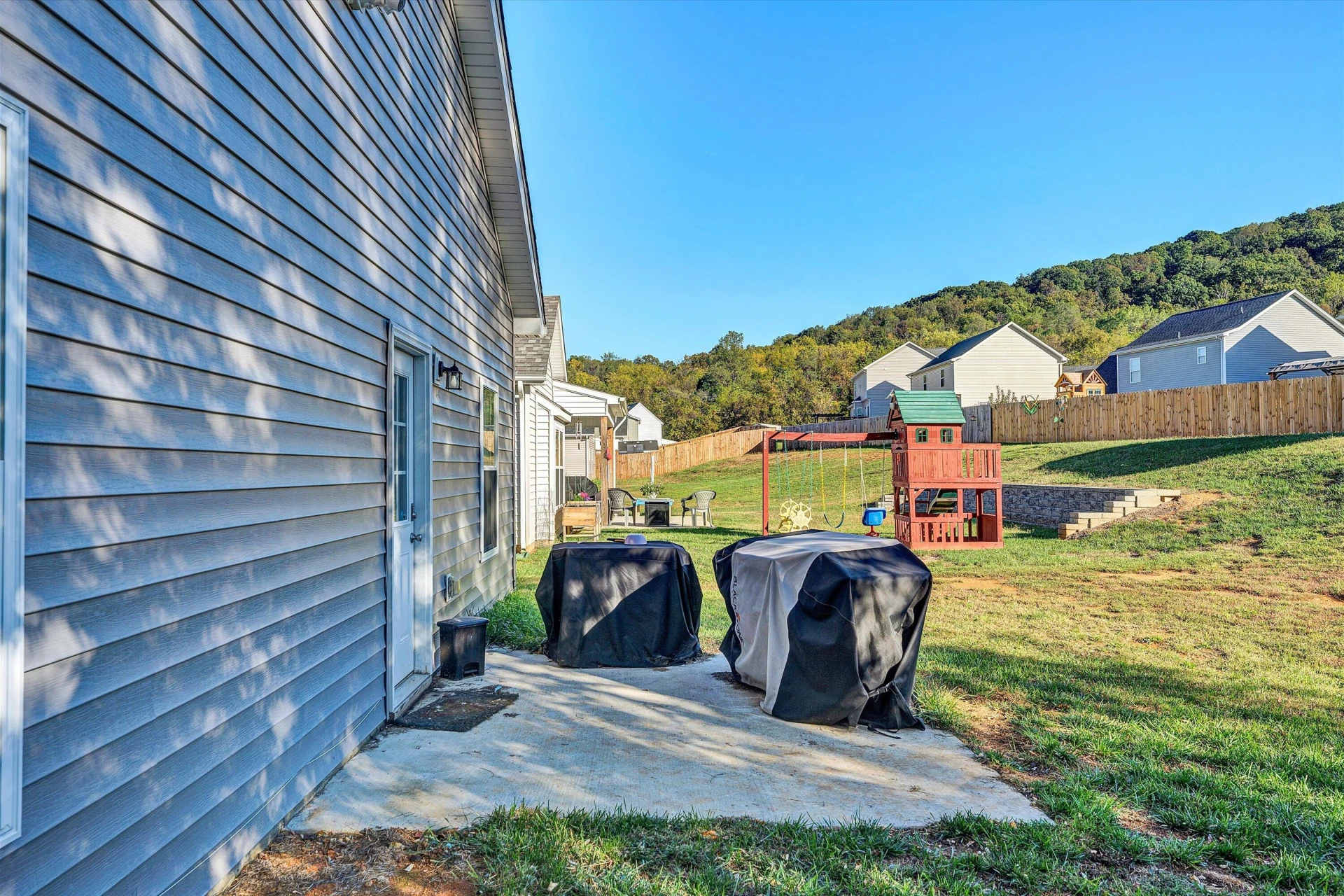 2029 Heys LN - Photo 29