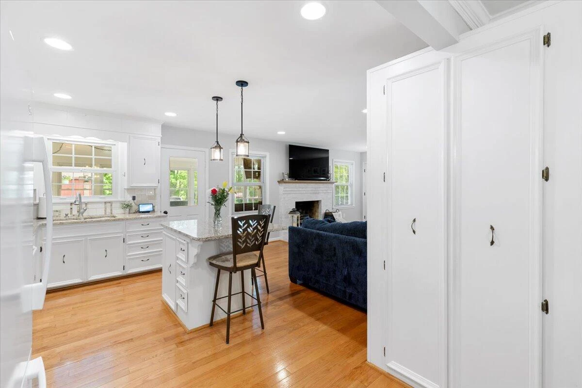 5403 Tomahawk CIR - Photo 12