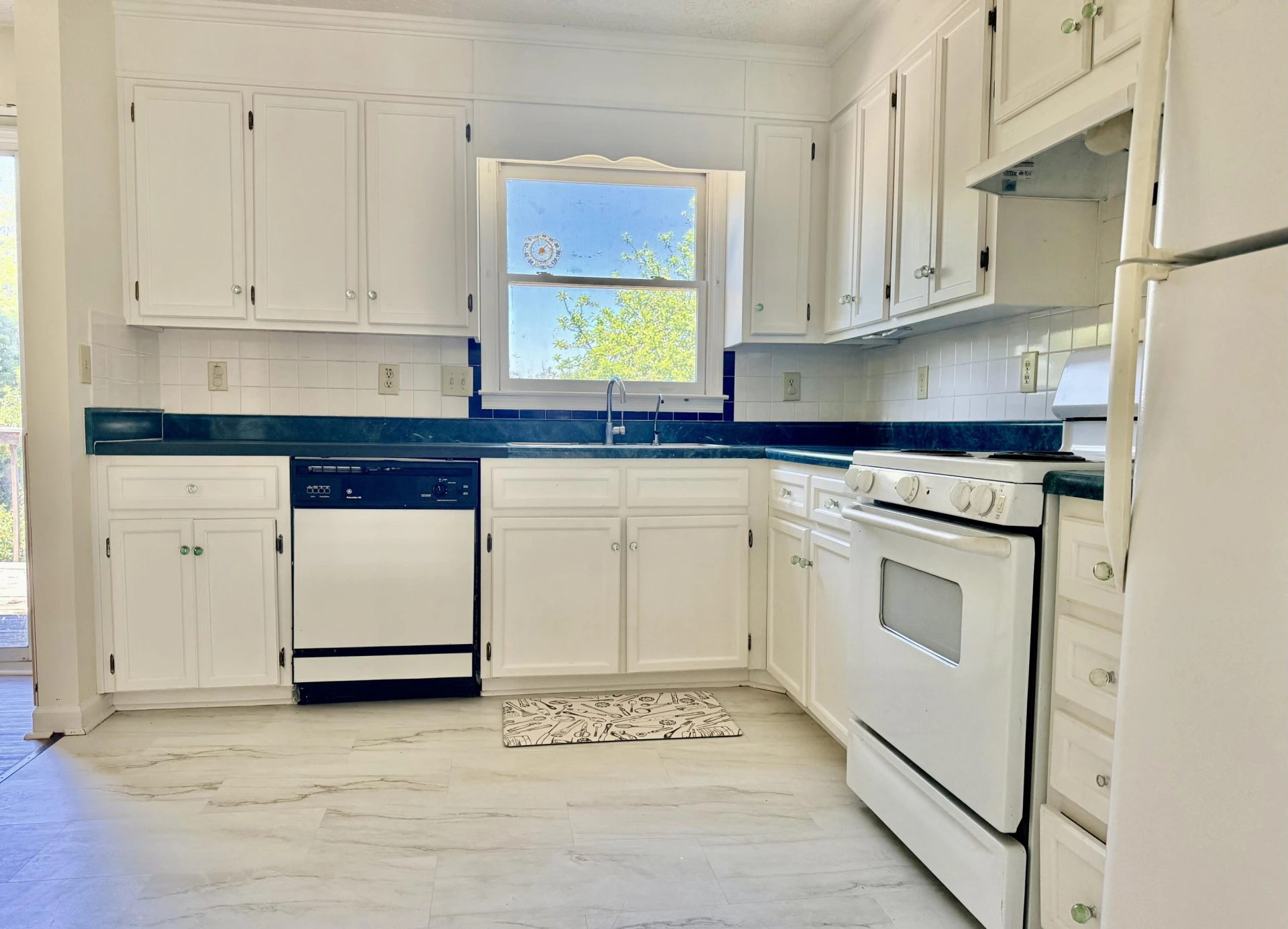2602 Radford RD - Photo 3