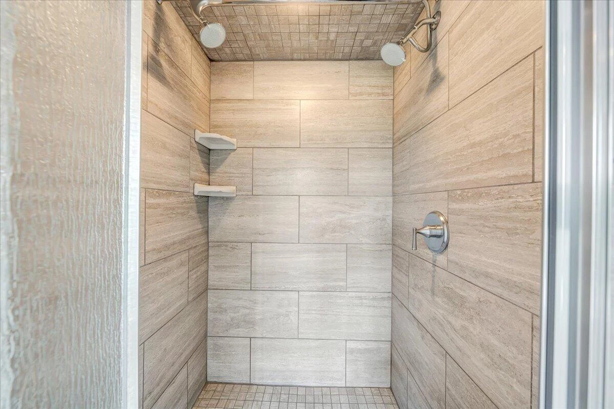 1562 Strawberry Mountain DR - Photo 34