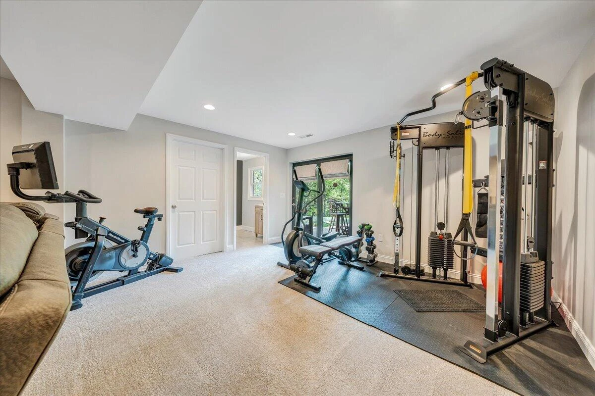 1562 Strawberry Mountain DR - Photo 44