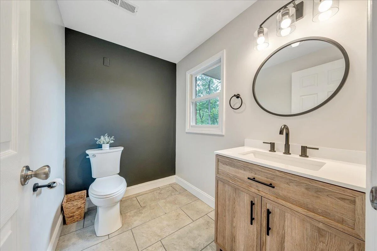1562 Strawberry Mountain DR - Photo 47