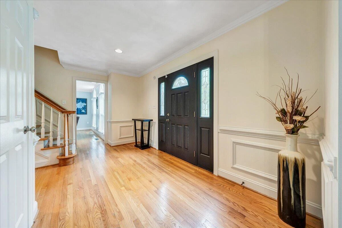 1562 Strawberry Mountain DR - Photo 9