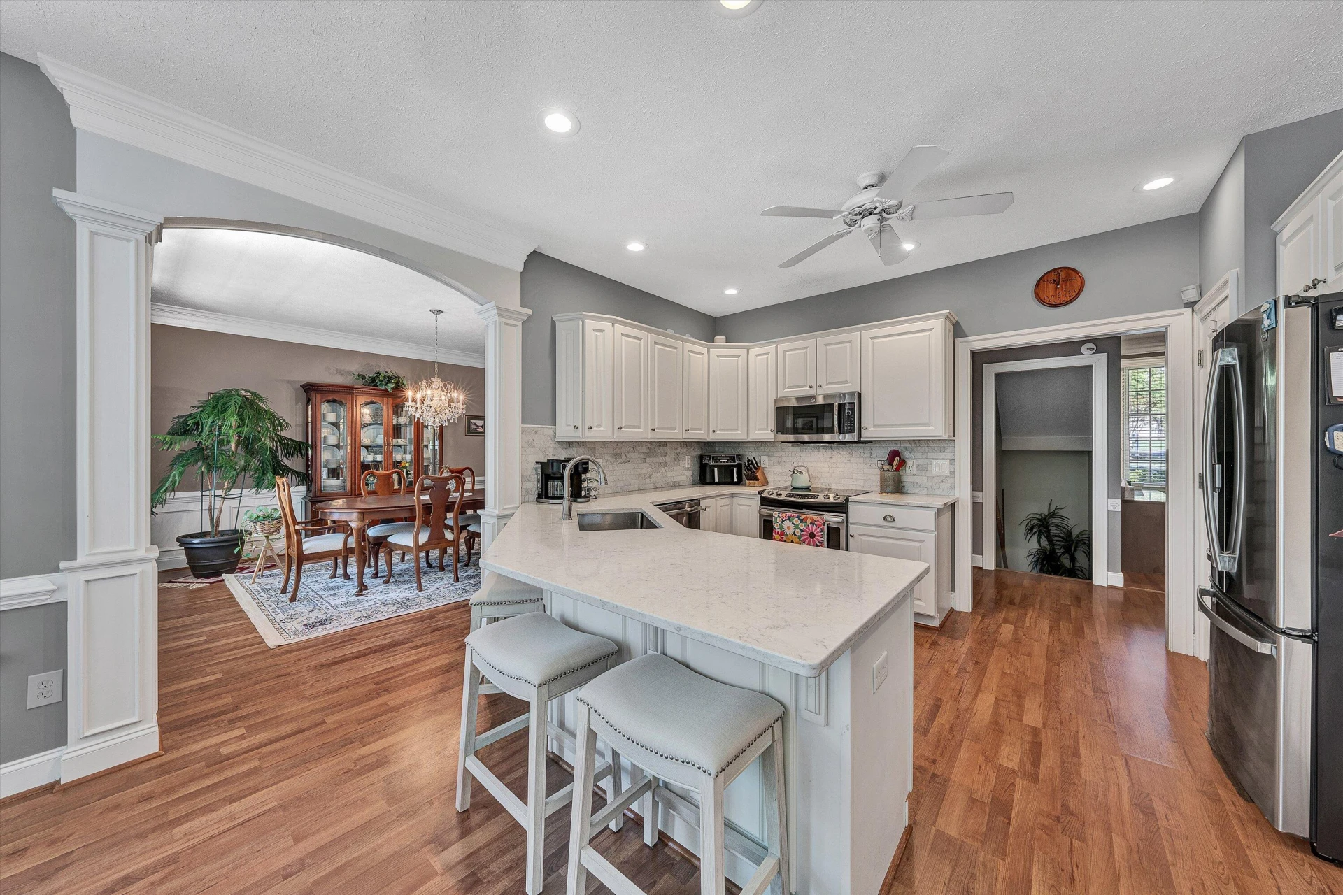 145 Bridleridge RD - Photo 16