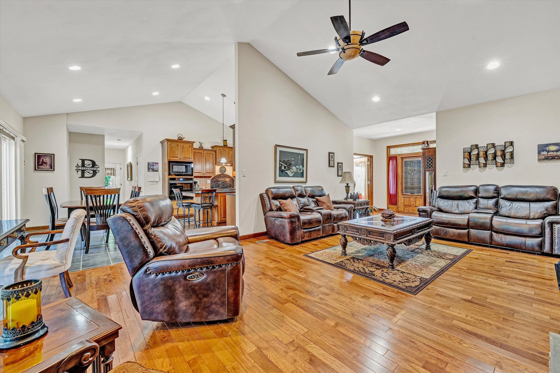 137 Whispering Meadows LN - Photo 16