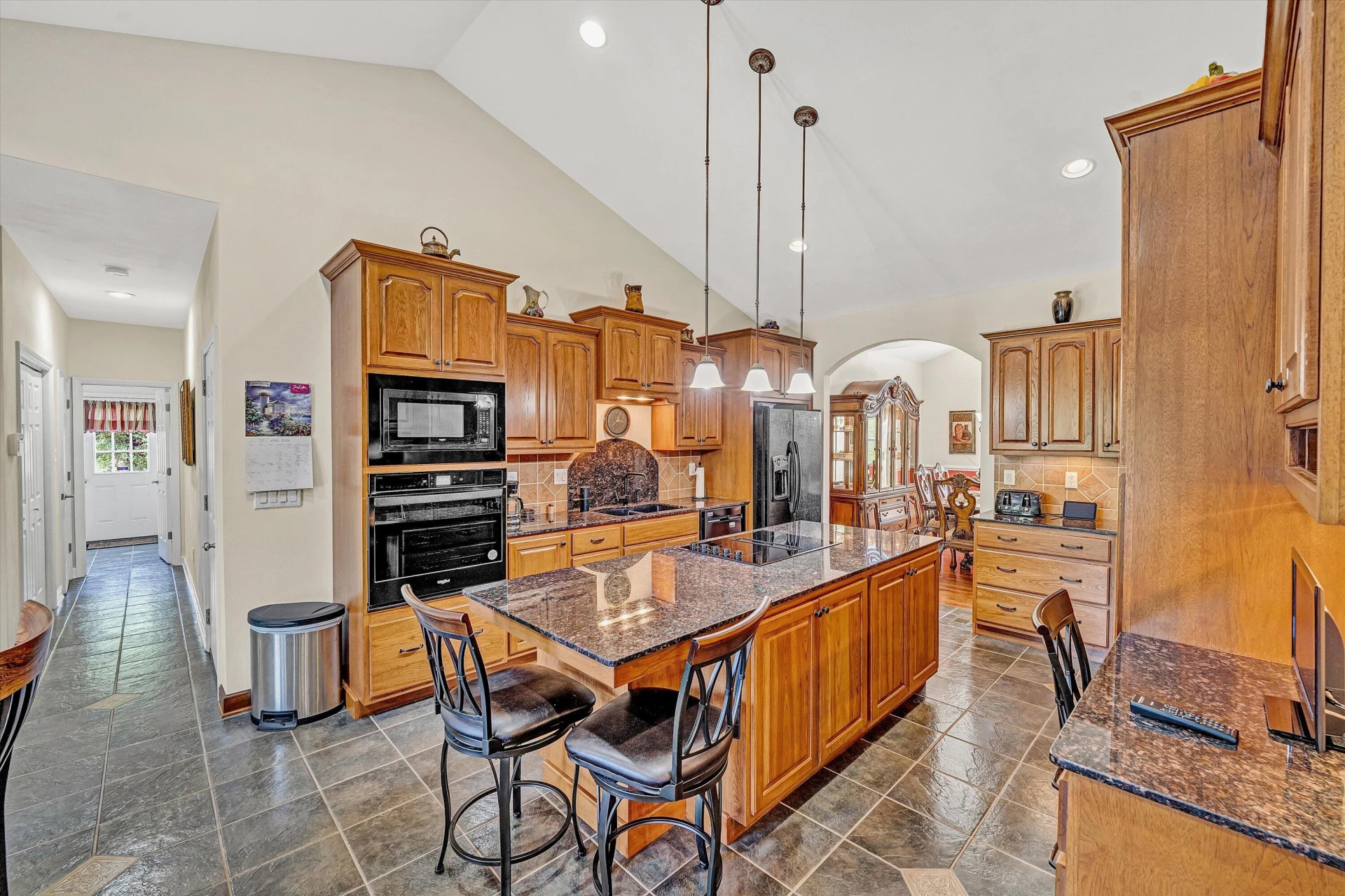 137 Whispering Meadows LN - Photo 17