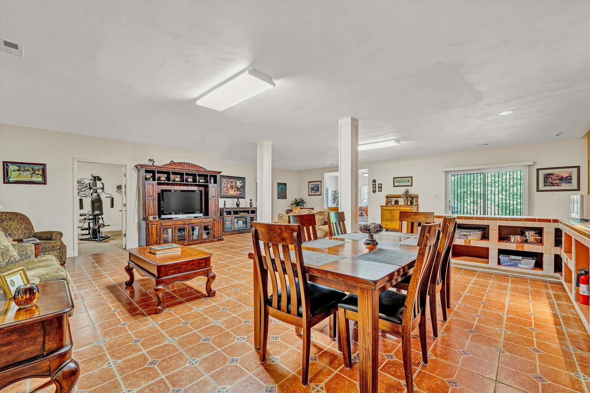 137 Whispering Meadows LN - Photo 49