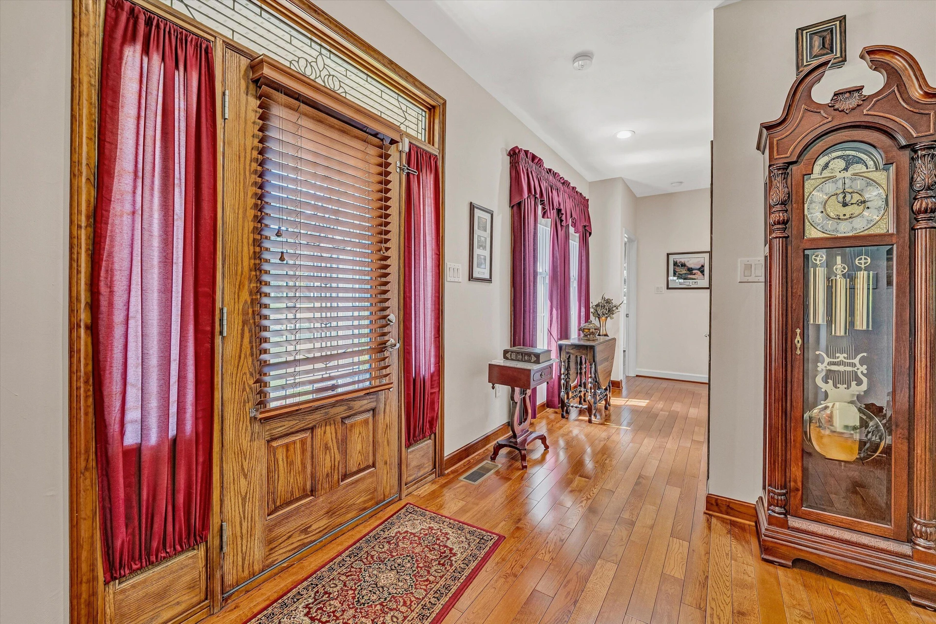 137 Whispering Meadows LN - Photo 8
