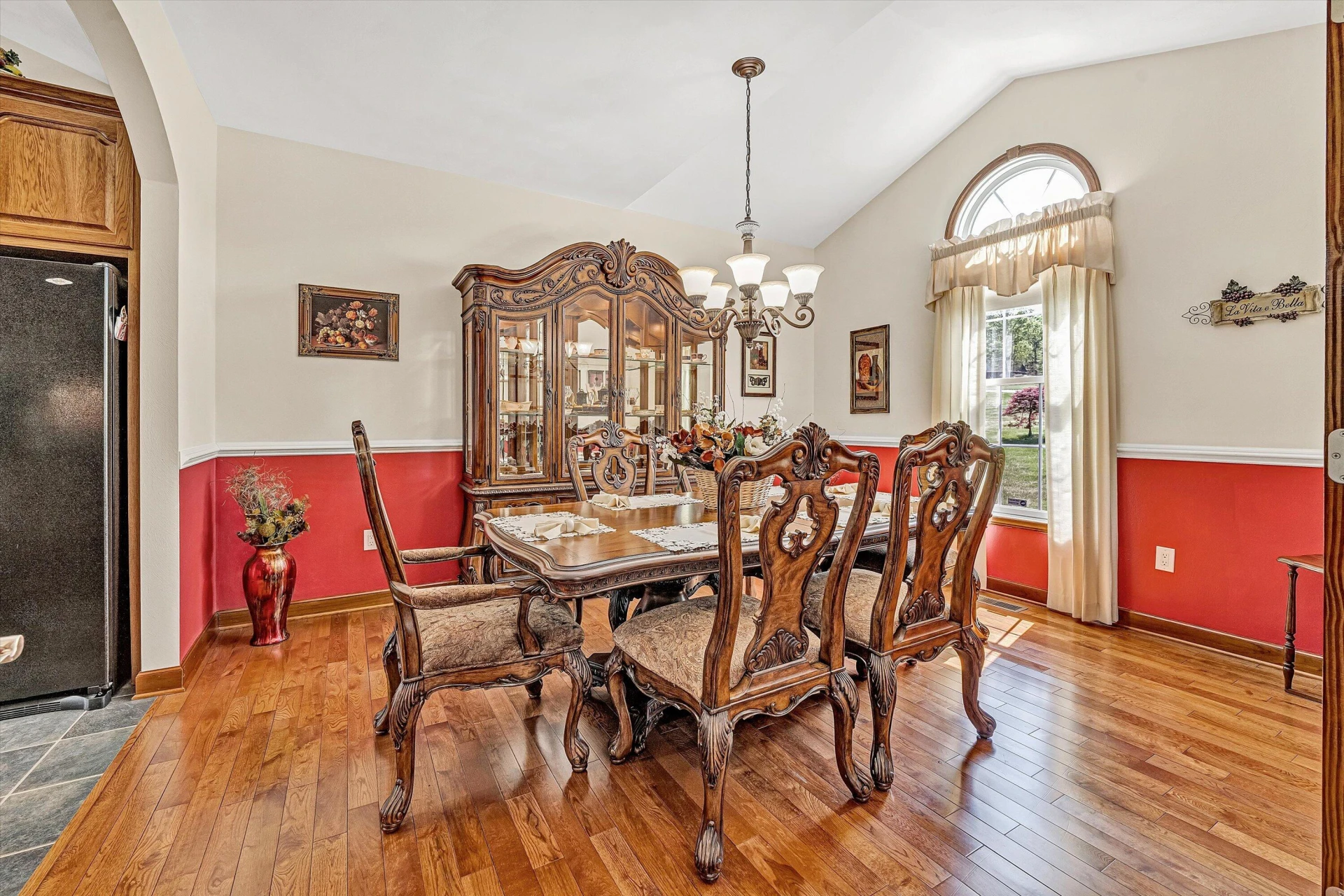 137 Whispering Meadows LN - Photo 11
