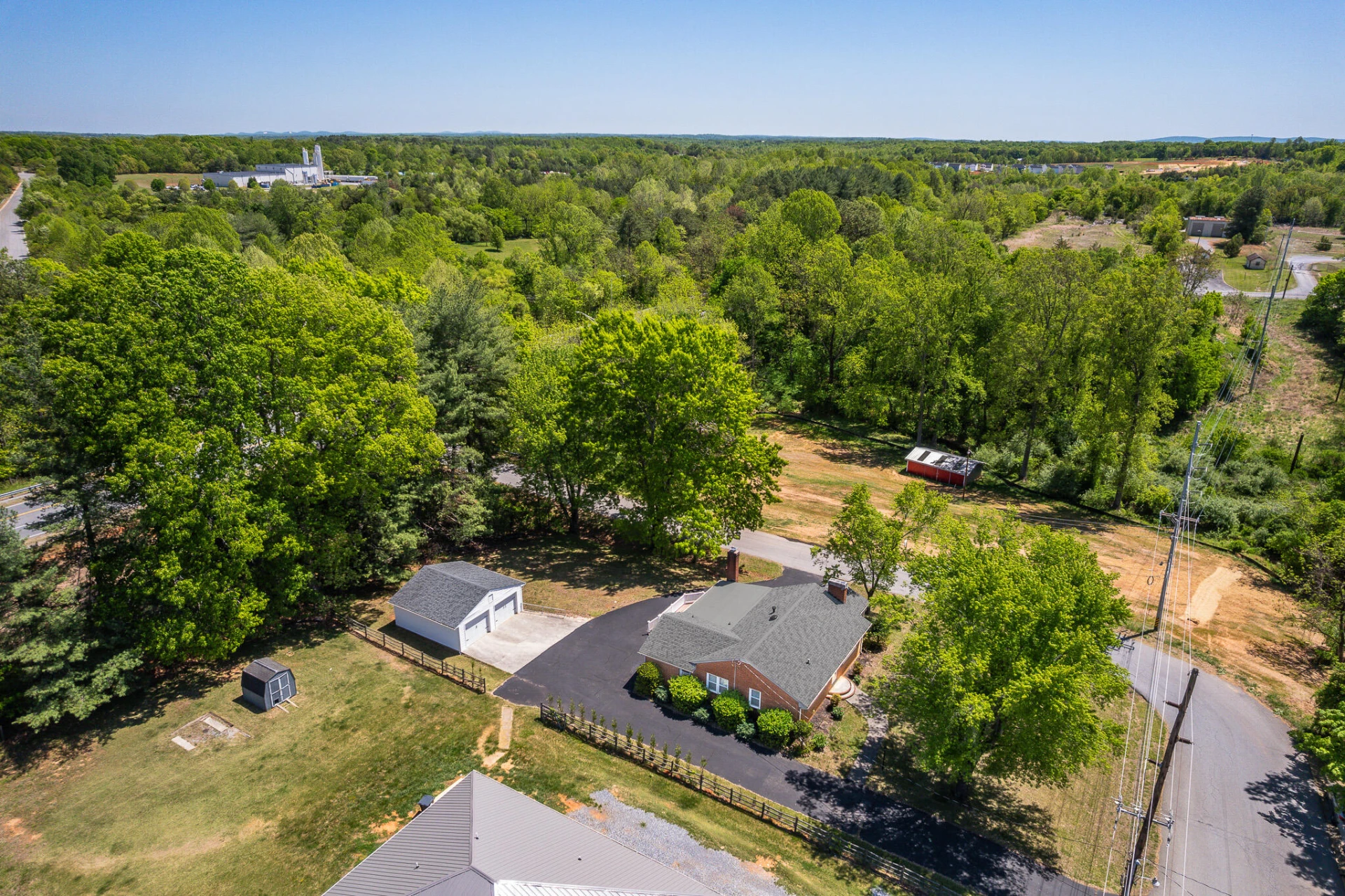 1659 Shady Knoll AVE - Photo 6