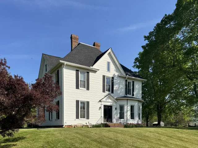 17749 Main ST, Buchanan, VA, 24066
