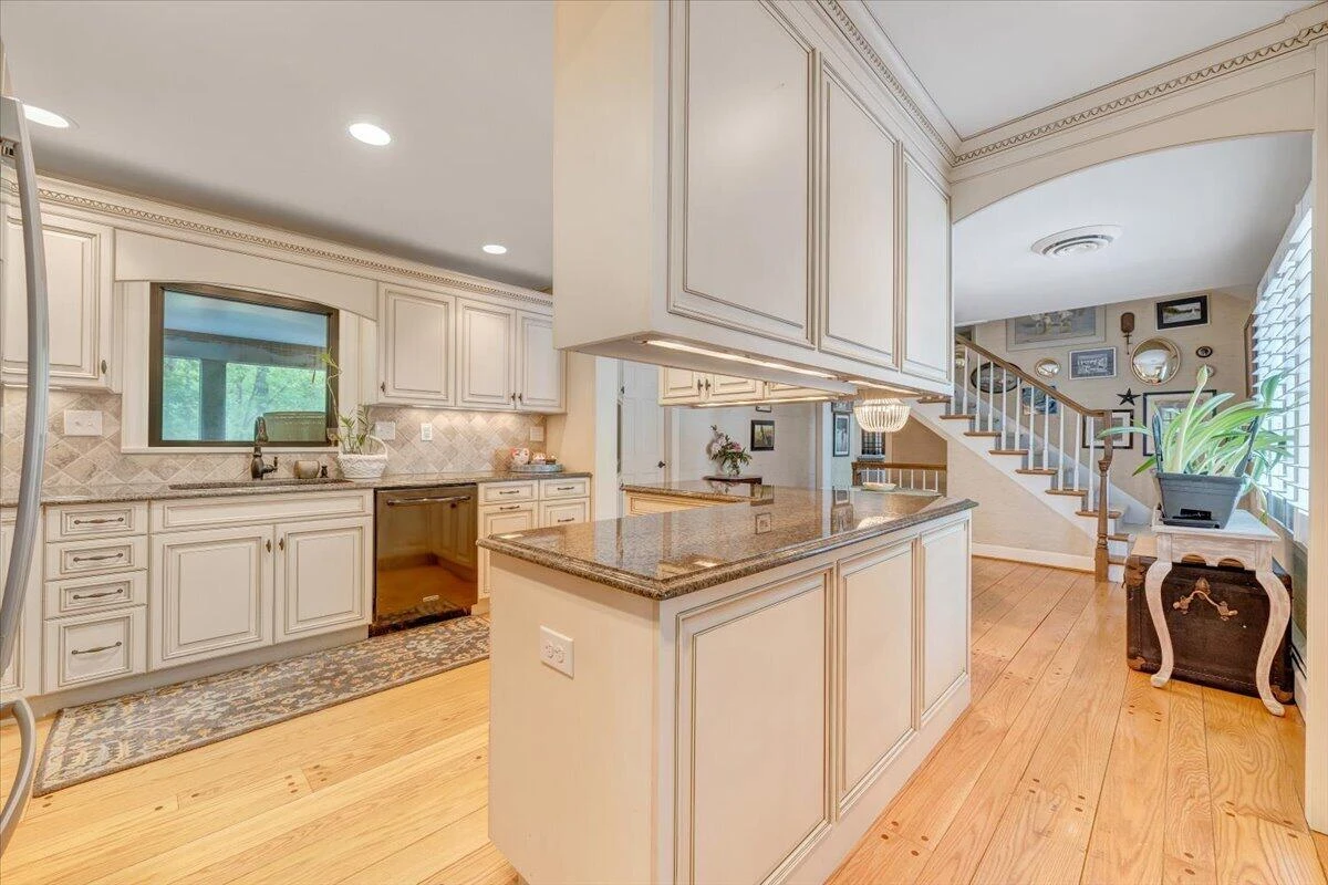 5141 Crossbow CIR - Photo 17