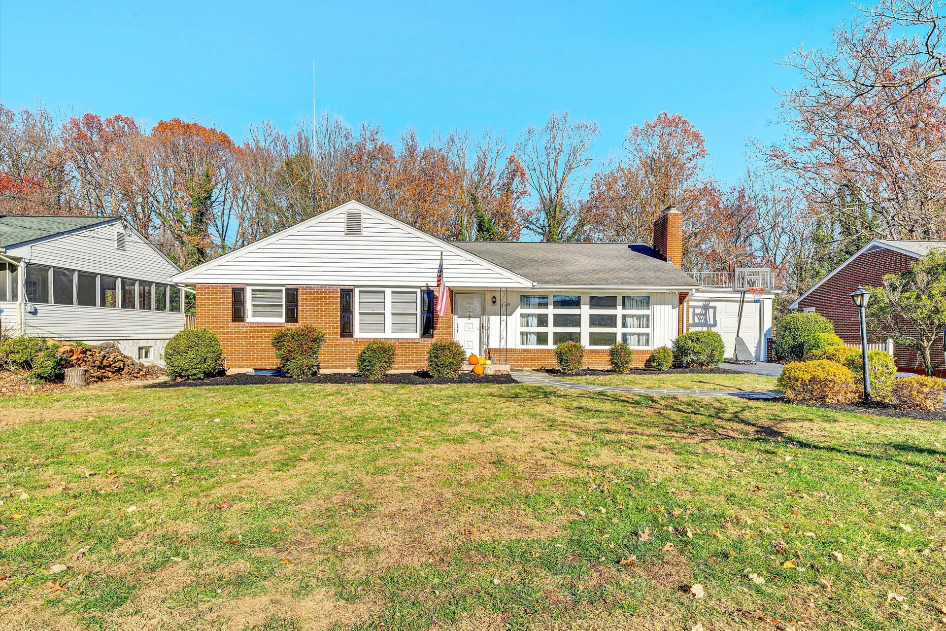 3558 Wright RD