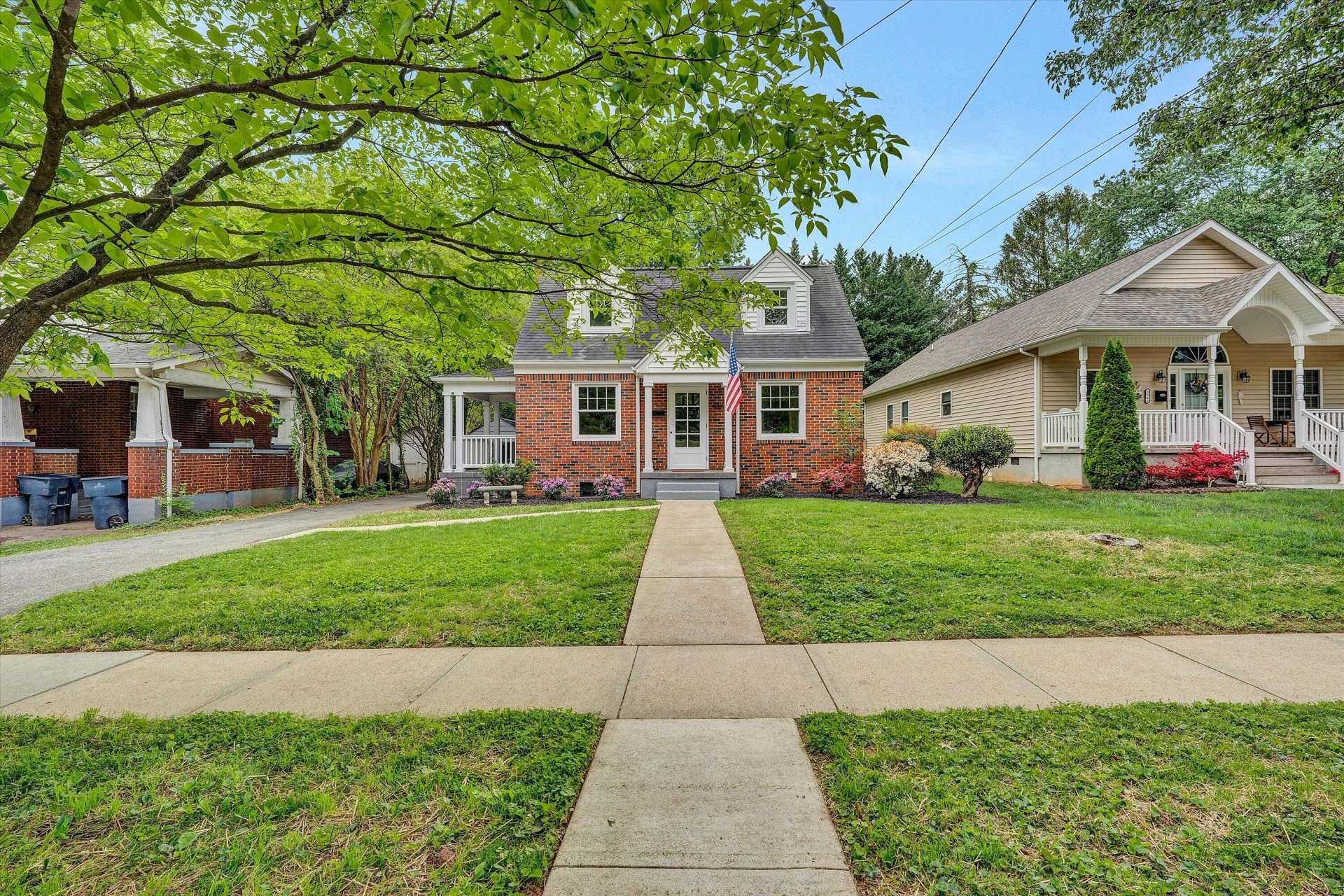 3336 Collingwood ST - Photo 4