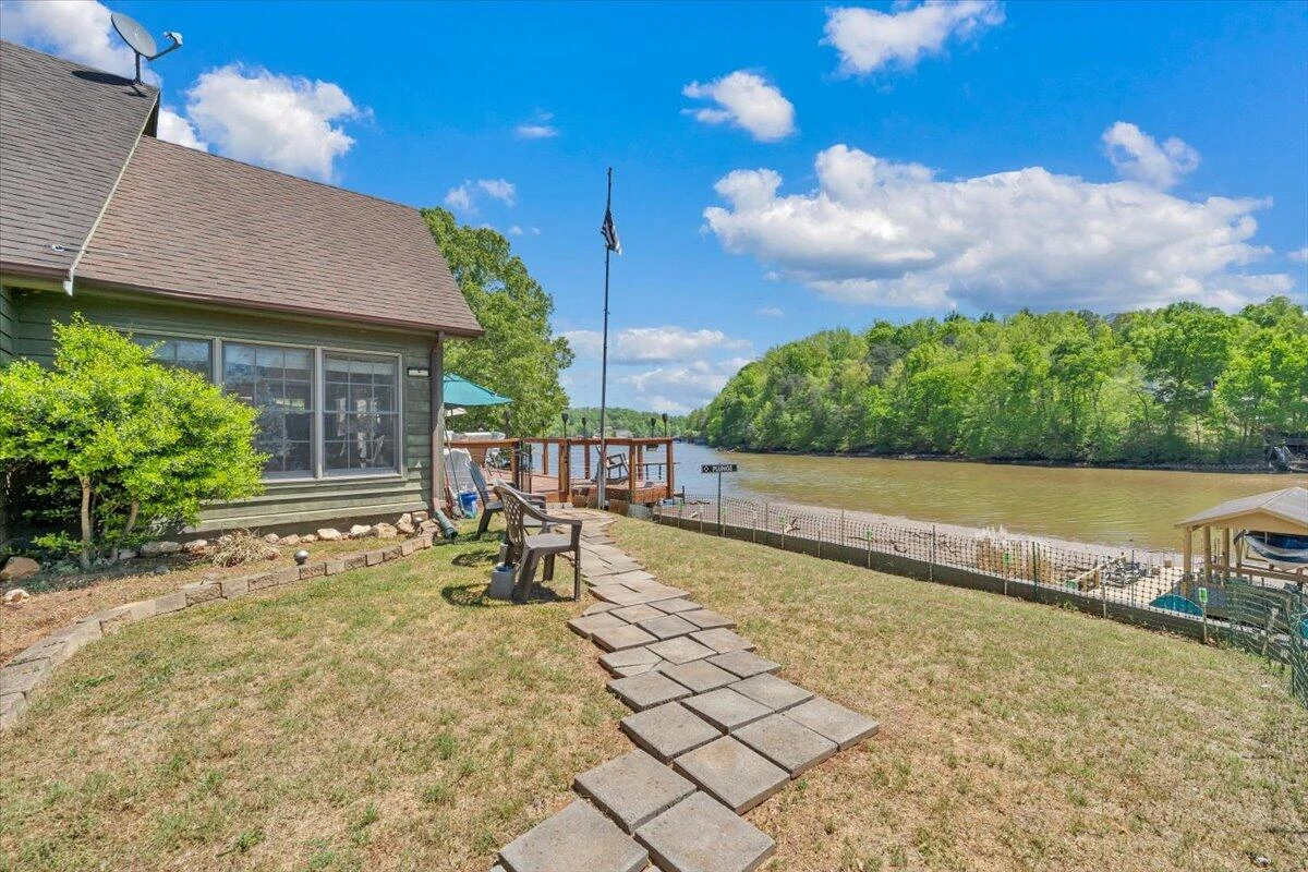 531 Brookwood RD - Photo 8