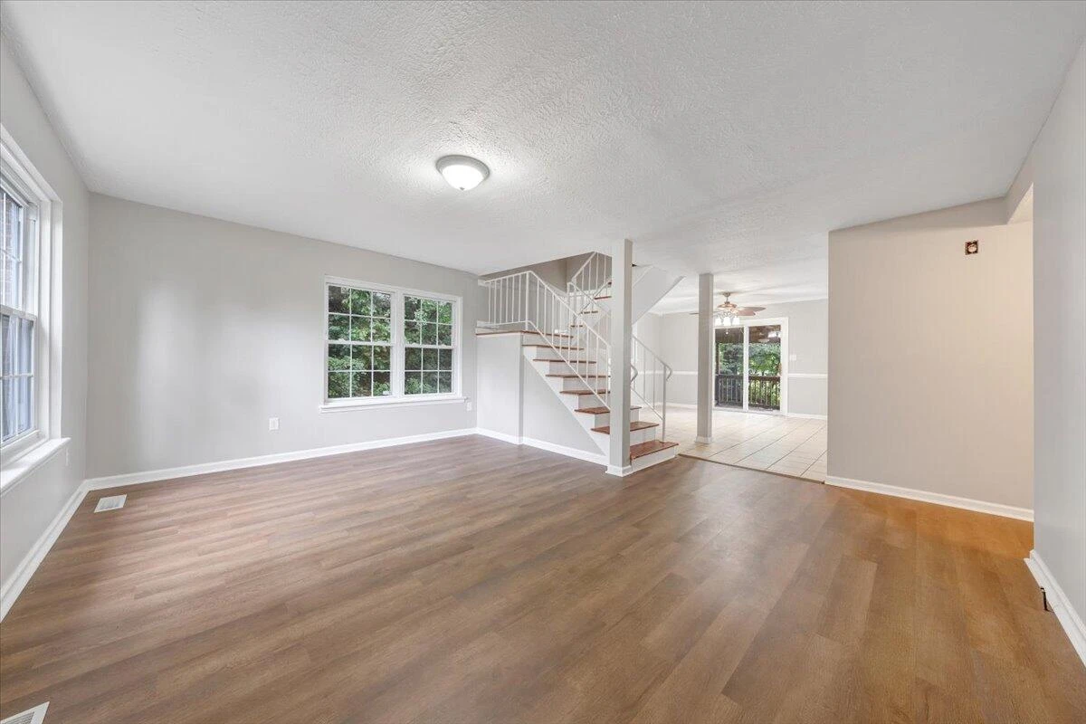 1702 Elbert DR ## 1704 - Photo 17