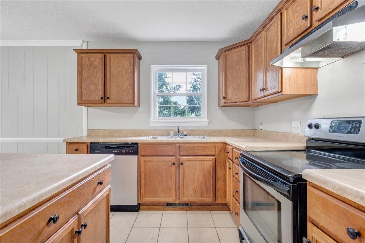 1702 Elbert DR ## 1704 - Photo 21