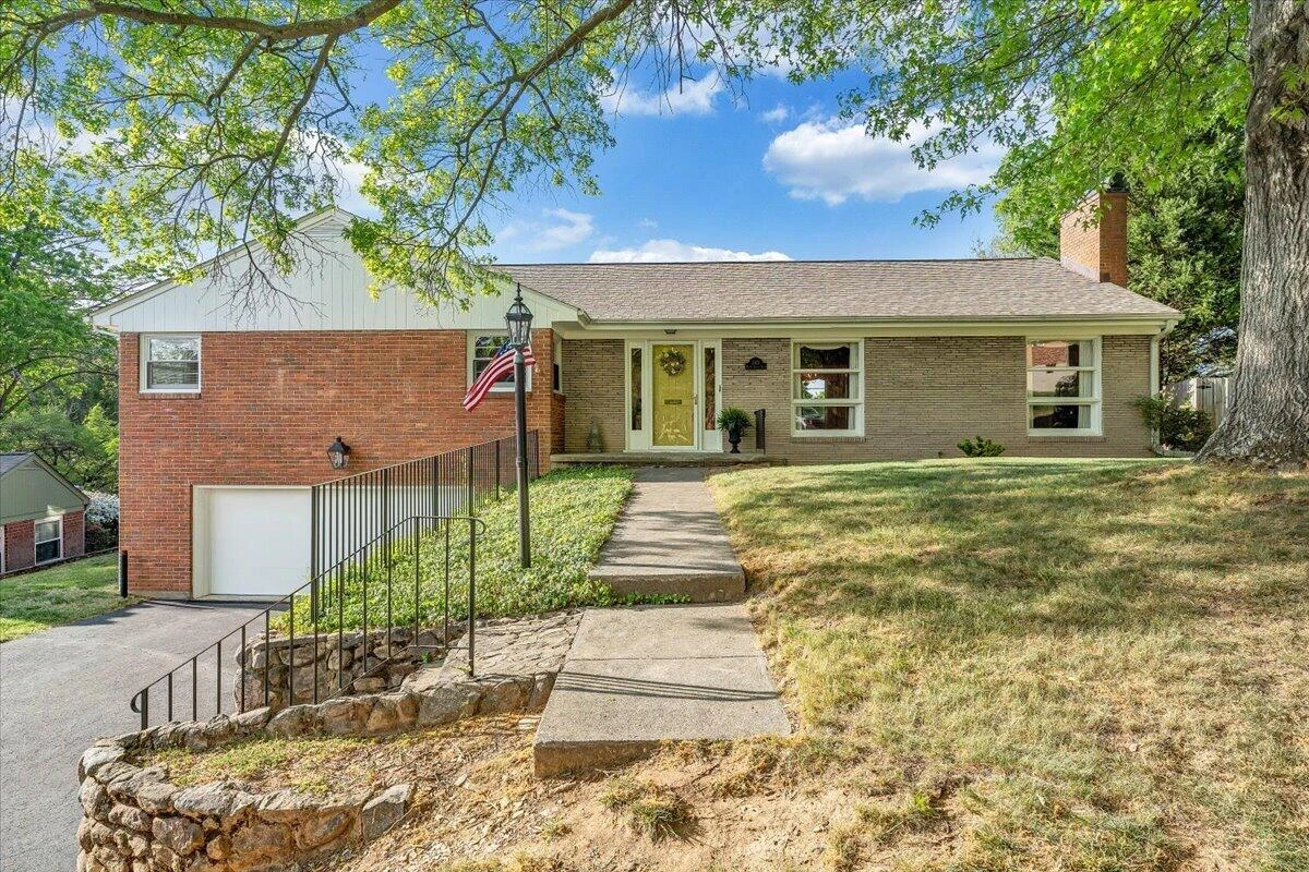 2421 Mount Vernon RD - Photo 3