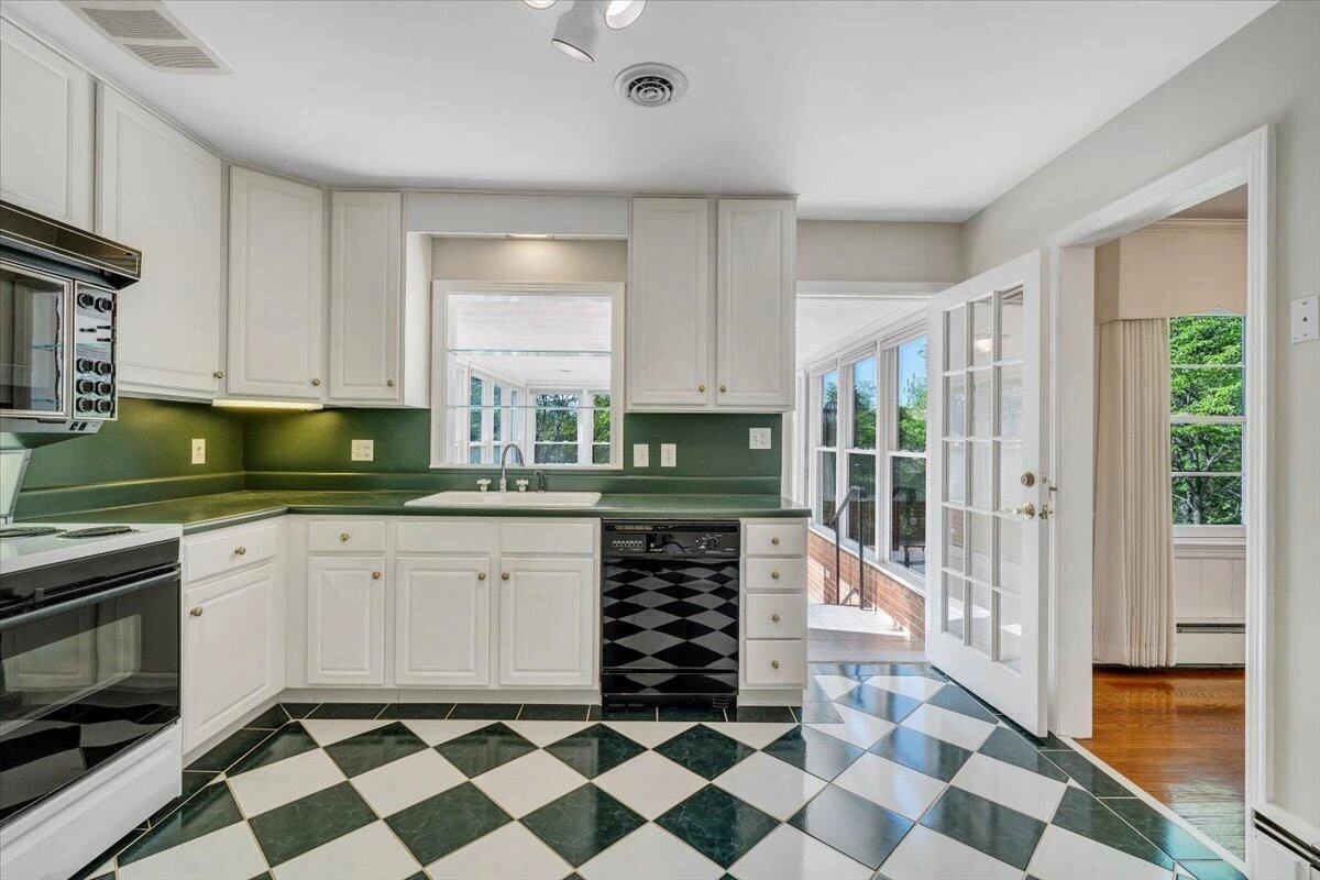 2421 Mount Vernon RD - Photo 34