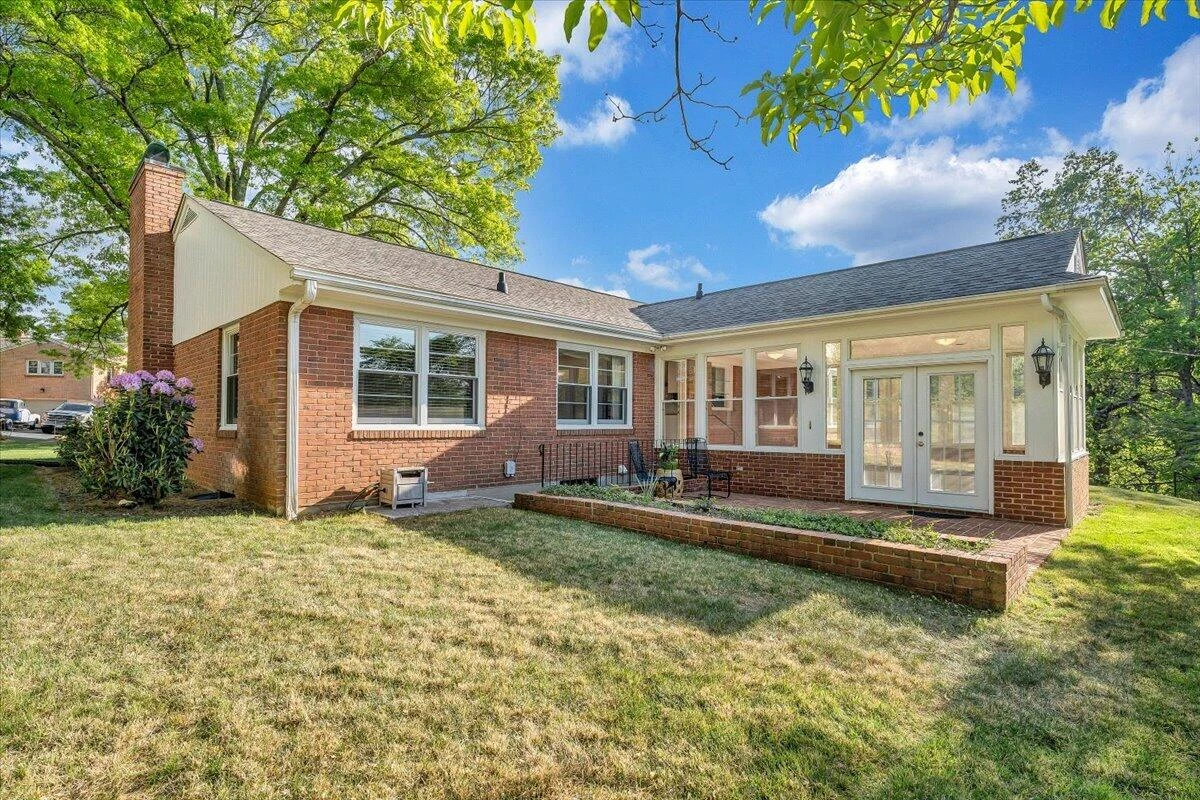 2421 Mount Vernon RD - Photo 7