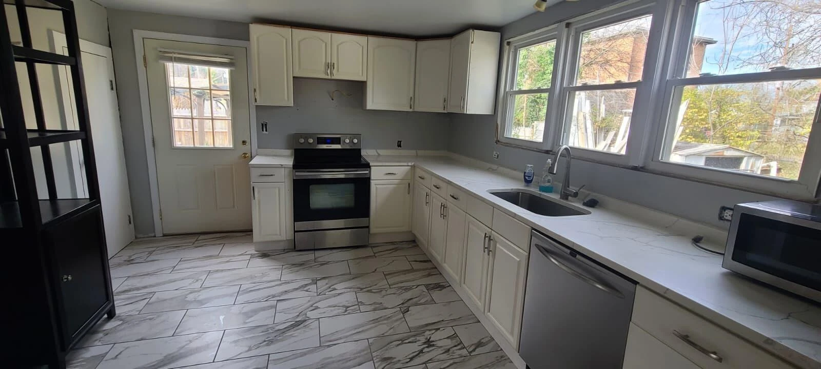 2209 Buford AVE - Photo 9