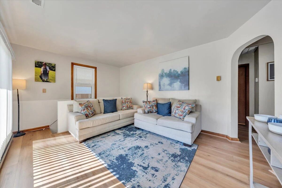 2715 Mountainaire AVE - Photo 3