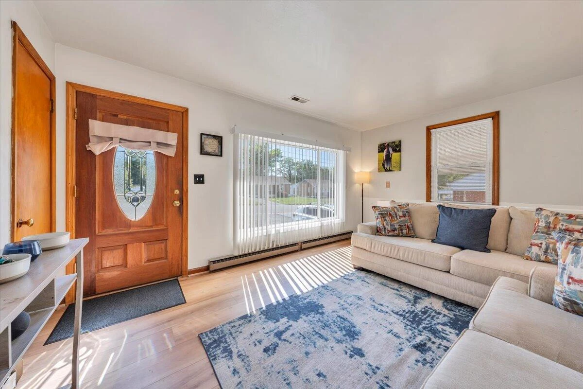 2715 Mountainaire AVE - Photo 4