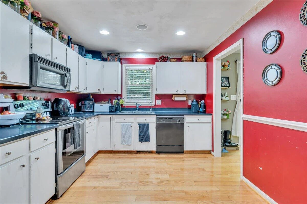 56 Heather LN - Photo 12