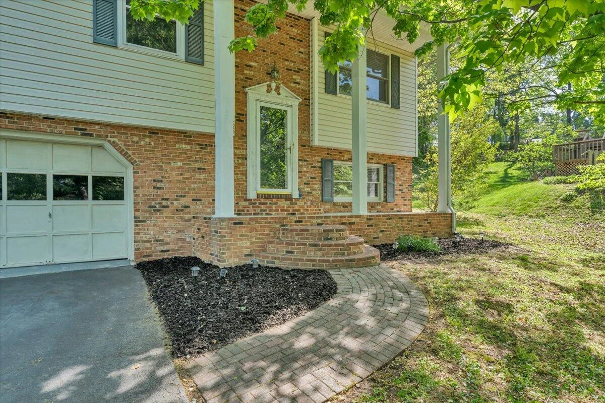 56 Heather LN - Photo 3