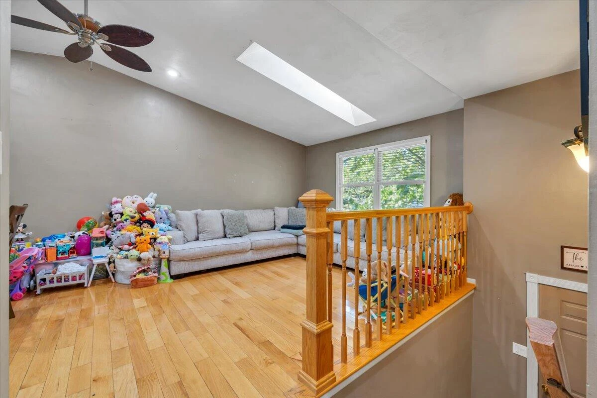 56 Heather LN - Photo 4