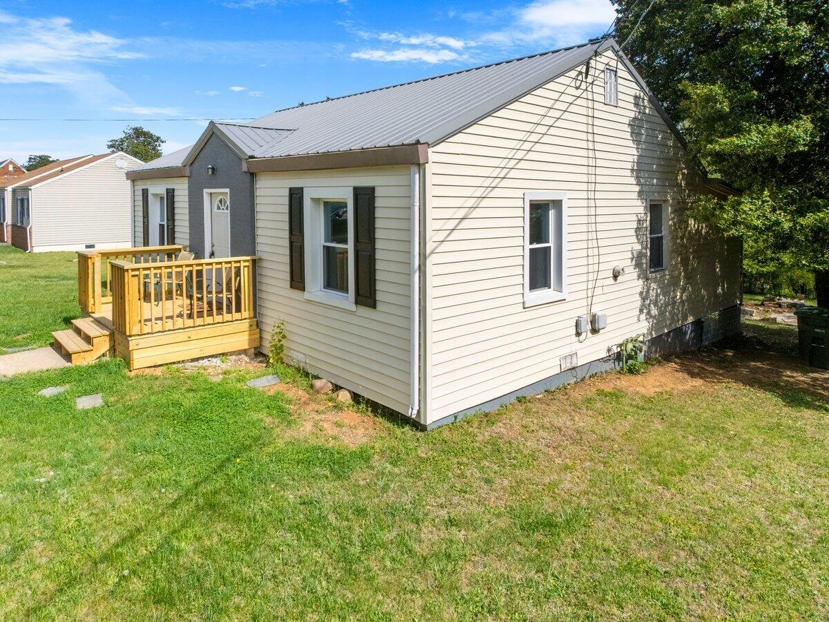 48 Upland DR - Photo 32