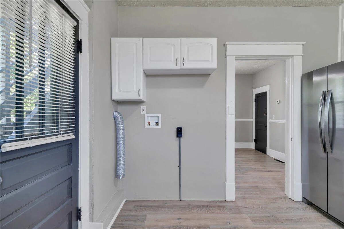 1627 Mercer AVE - Photo 19